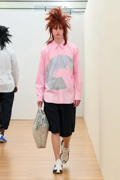 Look 8